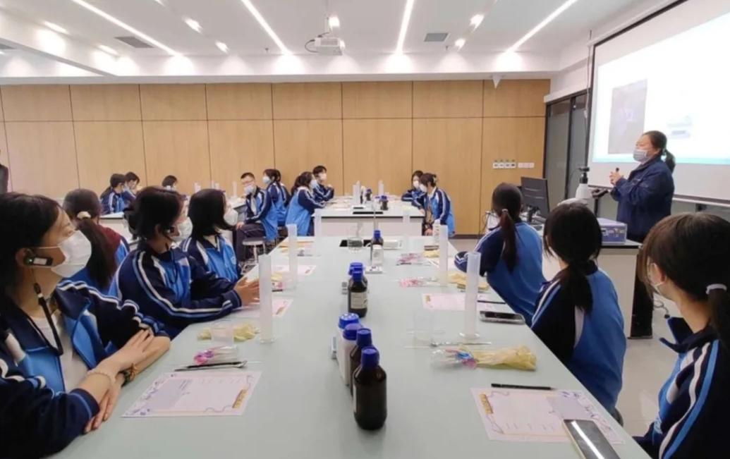在“第三课堂”落实学科核心素养 中职学子访净水工厂，寻水之奥秘\\u003c/h1\\u003e\\n\\n\\u003cp style=\\'font-size: 15px; color: #555; text-align: center; margin-top: -12px; margin-bottom: 20px;\\u003e——某教育培训学校创新实践纪实\\u003c/p\\u003e\\n\\n\\u003cp style=\\'margin: 20px 0;\\u003e近日，为深化职业教育