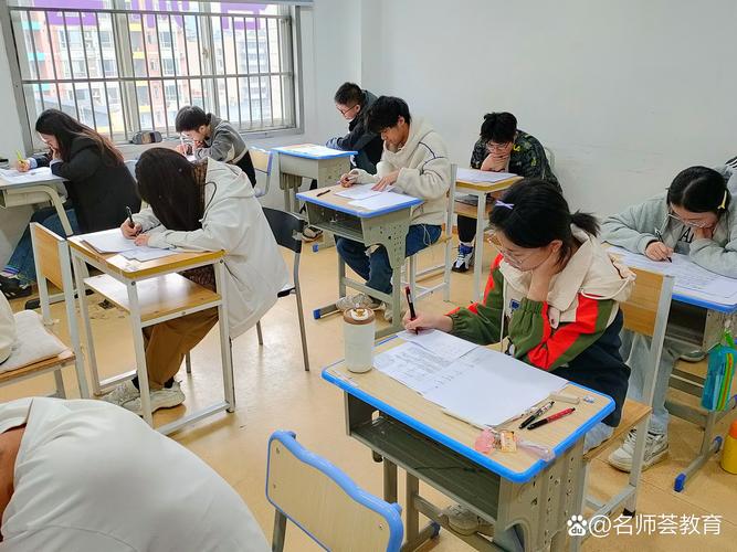 宜宾高三复读与高考冲刺机构怎么选？名师荟教育高考冲刺培训学校深度分享